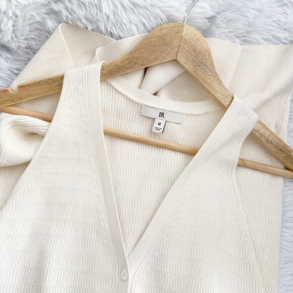 BANANA REPUBLIC | Ivory Cream Textured Knit Sweater Vest Button Down | Medium - Picture 7 of 9